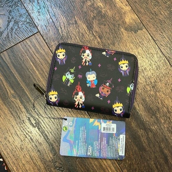 FUNKO Disney Villains Matching Wallet and Crossbody Set - Picture 3 of 5